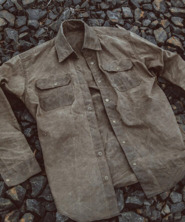 Men's 8.25 Oz Waxed Canvas Reinforced Elbow Patch Shirt